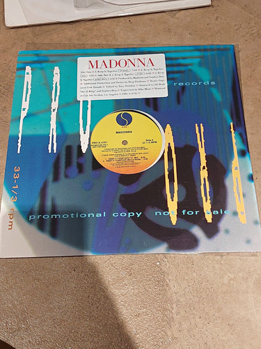 Madonna keep together - it,